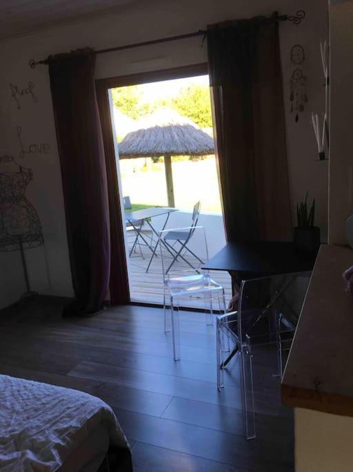 Notre-Dame-de-Riez Chambre D Hotes Les Trois Chateaux Piscine Interieure Chauffee מראה חיצוני תמונה