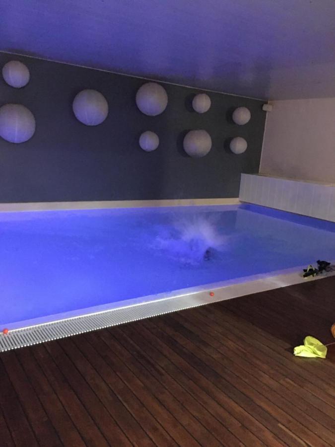 Notre-Dame-de-Riez Chambre D Hotes Les Trois Chateaux Piscine Interieure Chauffee מראה חיצוני תמונה
